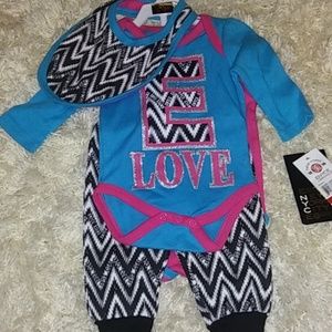 **BRAND NEW ENYCE 4pc Set (0-3m)Girls